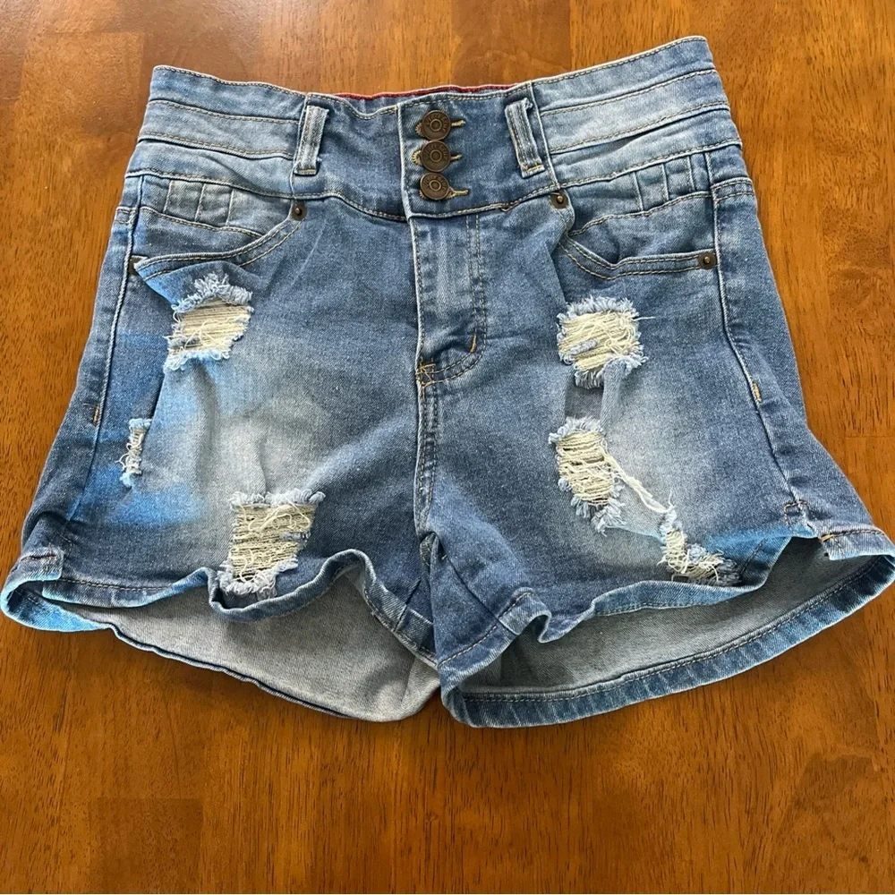 Vince‎ Blue New York women Distressed Denim Short Size 7